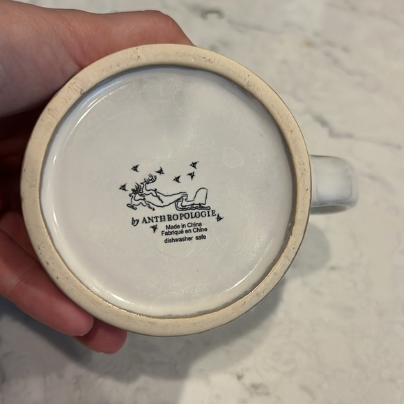 Anthropologie “D” Initial Winter Mitten Mug - Picture 5 of 5